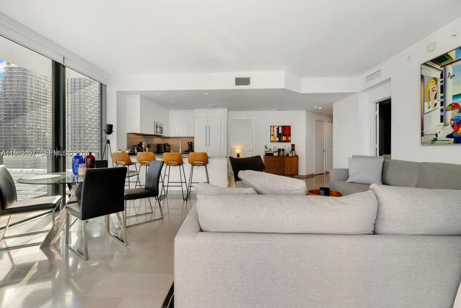 68 Se 6th St 2101, Miami, Florida 33131, Miami, Florida 33131, 2 Bedrooms Bedrooms, ,2 BathroomsBathrooms,Residential,For Sale,68 Se 6th St 2101, Miami, Florida 33131,A11960097