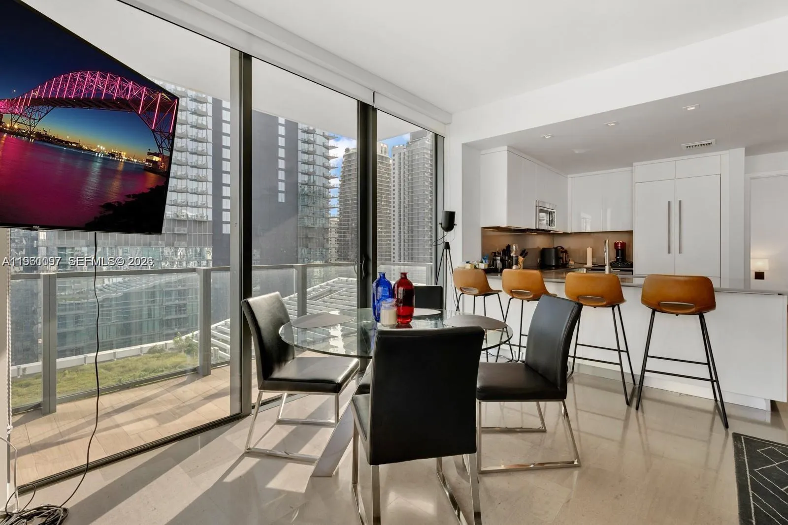 68 Se 6th St 2101, Miami, Florida 33131, Miami, Florida 33131, 2 Bedrooms Bedrooms, ,2 BathroomsBathrooms,Residential,For Sale,68 Se 6th St 2101, Miami, Florida 33131,A11960097