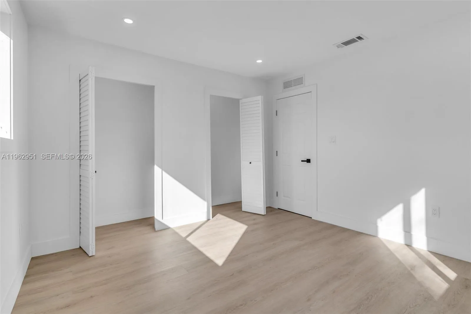 5941 E 6th Ave, Hialeah, Florida 33013, Hialeah, Florida 33013, 3 Bedrooms Bedrooms, ,2 BathroomsBathrooms,Residential,For Sale,5941 E 6th Ave, Hialeah, Florida 33013,A11962951