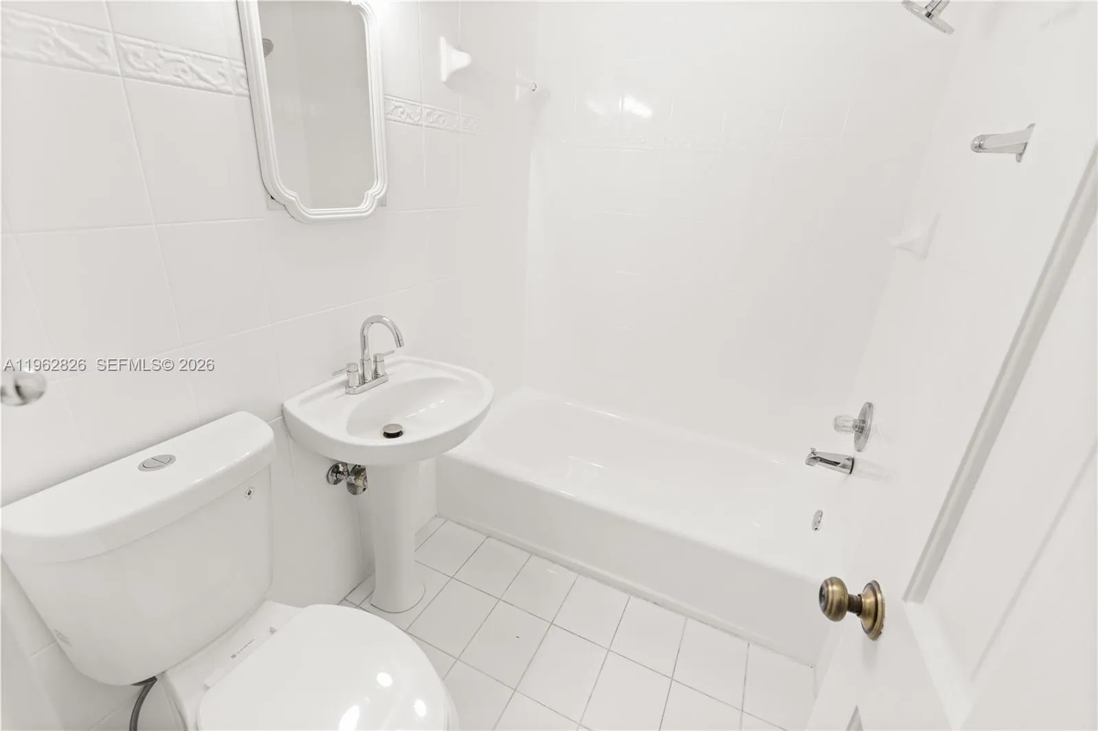6365 Sw 33rd St, Miami, Florida 33155, Miami, Florida 33155, 3 Bedrooms Bedrooms, ,3 BathroomsBathrooms,Residential Lease,For Rent,6365 Sw 33rd St, Miami, Florida 33155,A11962826