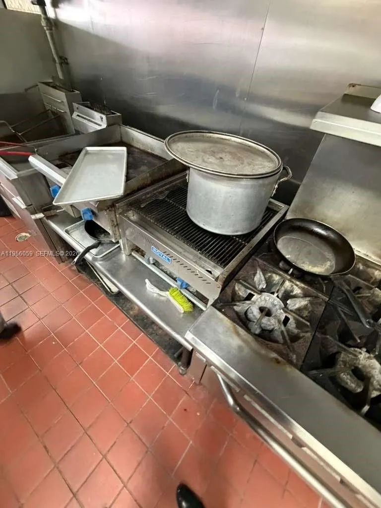 7400 Sw 8th St, Miami, Florida 33144, Miami, Florida 33144, ,Commercial Lease,For Rent,7400 Sw 8th St, Miami, Florida 33144,A11956059