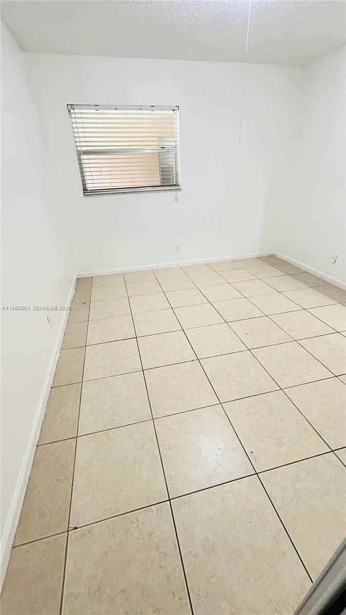 978 Sw 10th Dr 15, Pompano Beach, Florida 33060, Pompano Beach, Florida 33060, 1 Bedroom Bedrooms, ,1 BathroomBathrooms,Residential Lease,For Rent,978 Sw 10th Dr 15, Pompano Beach, Florida 33060,A11962963