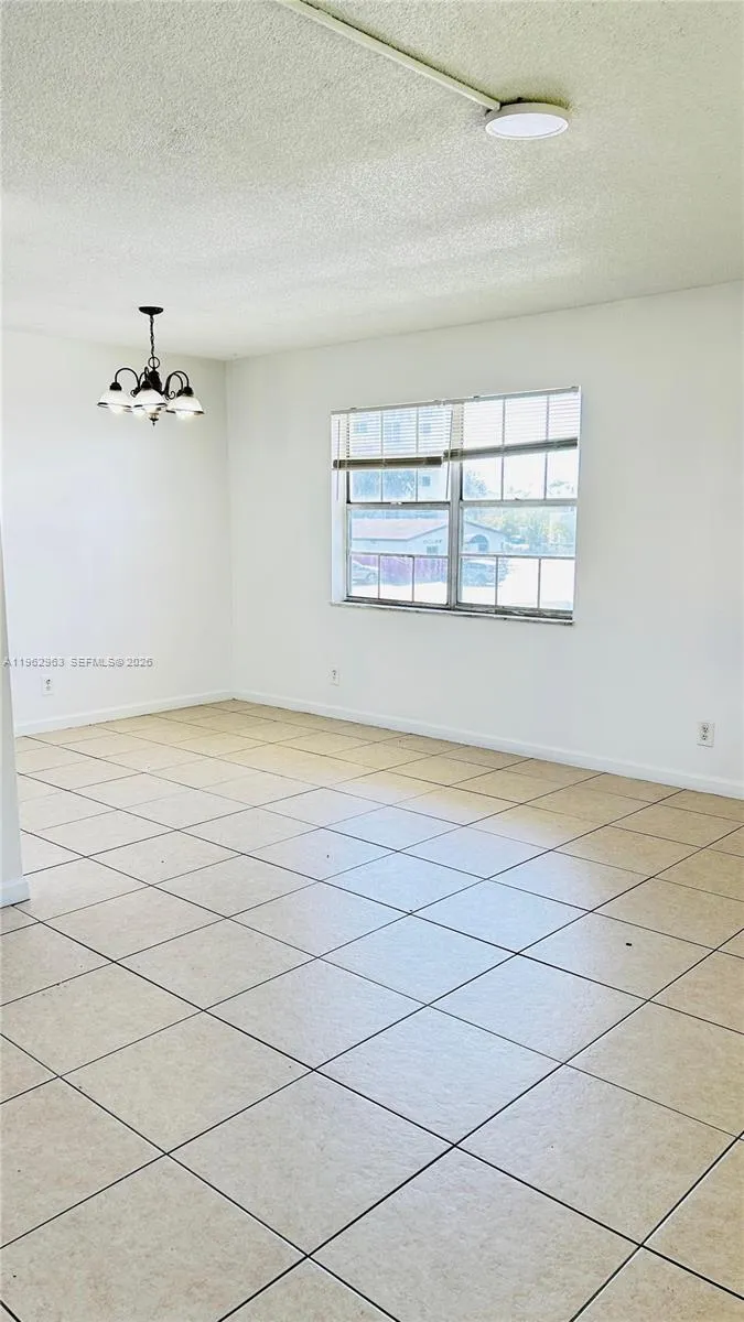 978 Sw 10th Dr 15, Pompano Beach, Florida 33060, Pompano Beach, Florida 33060, 1 Bedroom Bedrooms, ,1 BathroomBathrooms,Residential Lease,For Rent,978 Sw 10th Dr 15, Pompano Beach, Florida 33060,A11962963