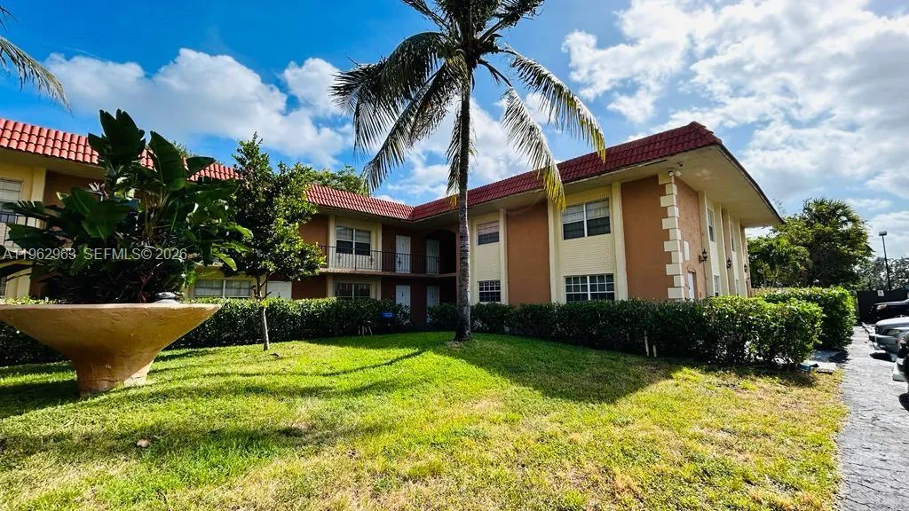 978 Sw 10th Dr 15, Pompano Beach, Florida 33060, Pompano Beach, Florida 33060, 1 Bedroom Bedrooms, ,1 BathroomBathrooms,Residential Lease,For Rent,978 Sw 10th Dr 15, Pompano Beach, Florida 33060,A11962963