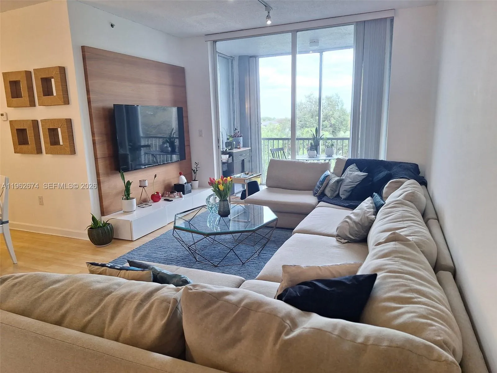 9725 Nw 52nd St 408, Doral, Florida 33178, Doral, Florida 33178, 2 Bedrooms Bedrooms, ,2 BathroomsBathrooms,Residential Lease,For Rent,9725 Nw 52nd St 408, Doral, Florida 33178,A11962674