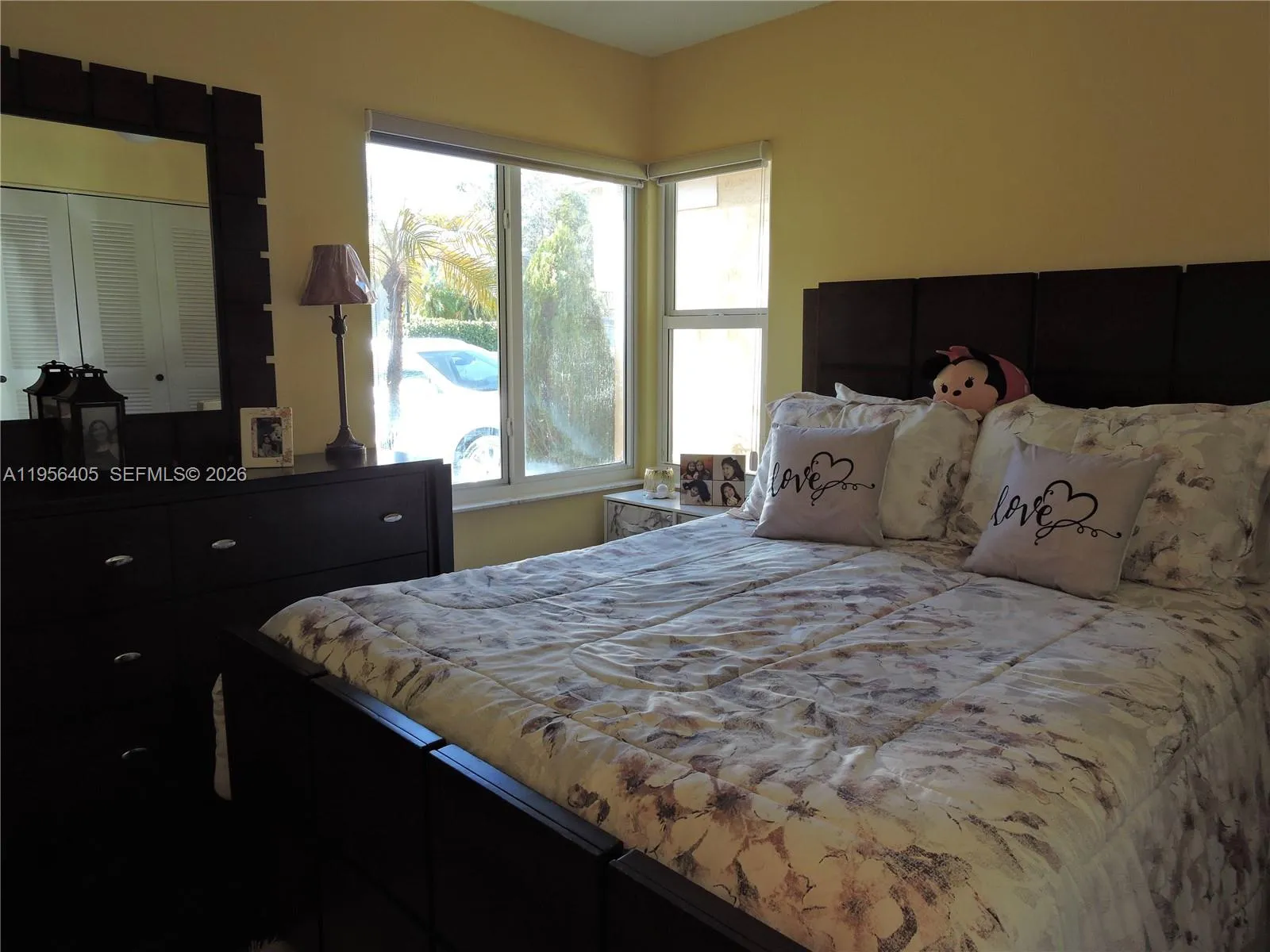 10575 Sw 12th Mnr, Pembroke Pines, Florida 33025, Pembroke Pines, Florida 33025, 3 Bedrooms Bedrooms, ,2 BathroomsBathrooms,Residential,For Sale,10575 Sw 12th Mnr, Pembroke Pines, Florida 33025,A11956405