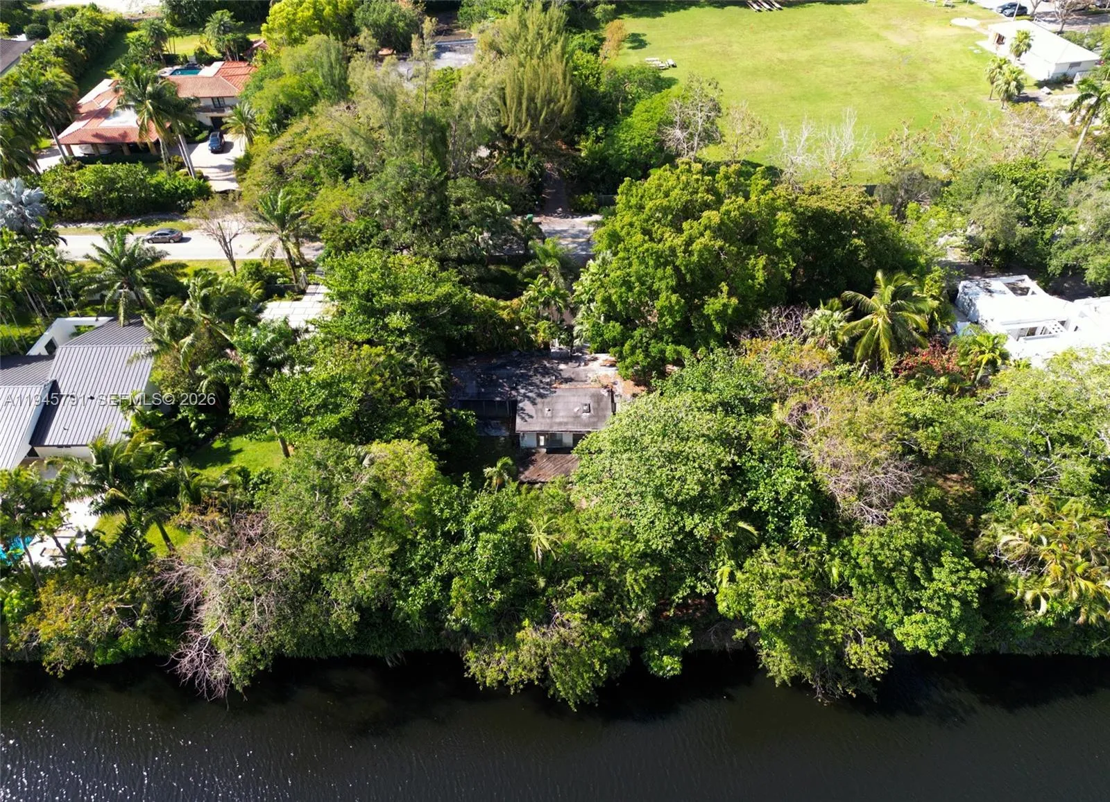 5811 Sw 88th St, Pinecrest, Florida 33156, Pinecrest, Florida 33156, 7 Bedrooms Bedrooms, ,8 BathroomsBathrooms,Residential,For Sale,5811 Sw 88th St, Pinecrest, Florida 33156,A11945791