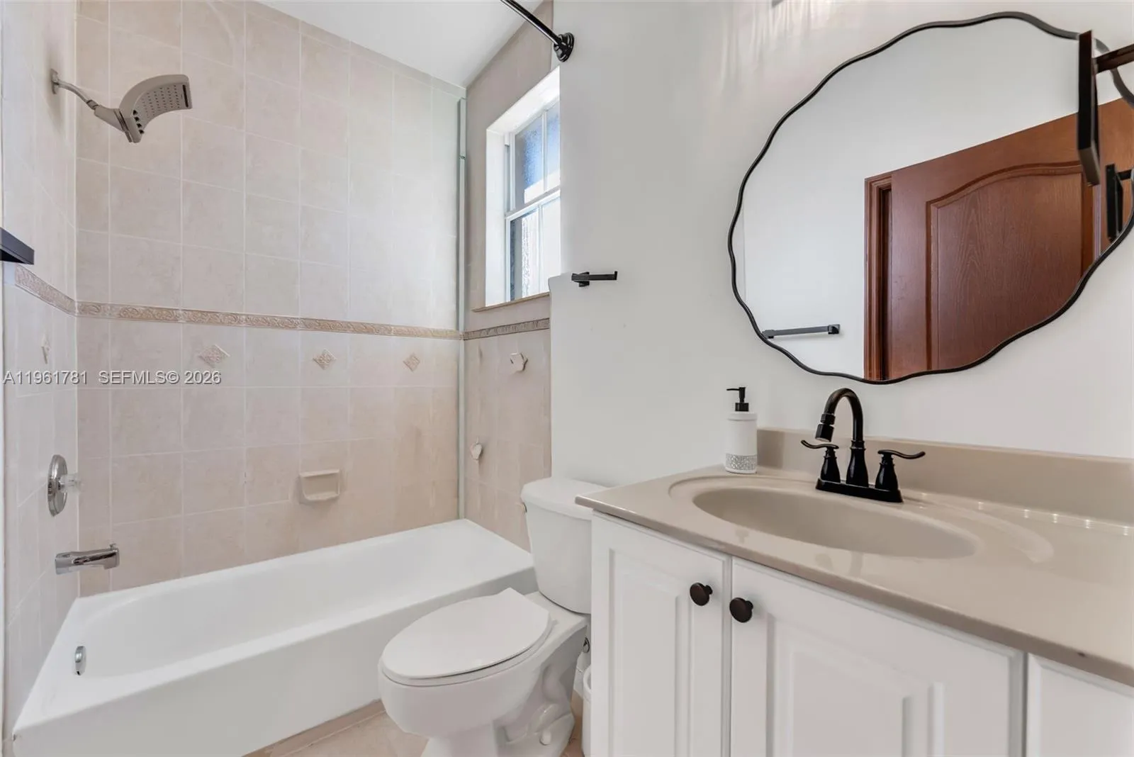 18091 Nw 87th Ct, Hialeah, Florida 33018, Hialeah, Florida 33018, 4 Bedrooms Bedrooms, 11 Rooms Rooms,4 BathroomsBathrooms,Residential,For Sale,18091 Nw 87th Ct, Hialeah, Florida 33018,A11961781