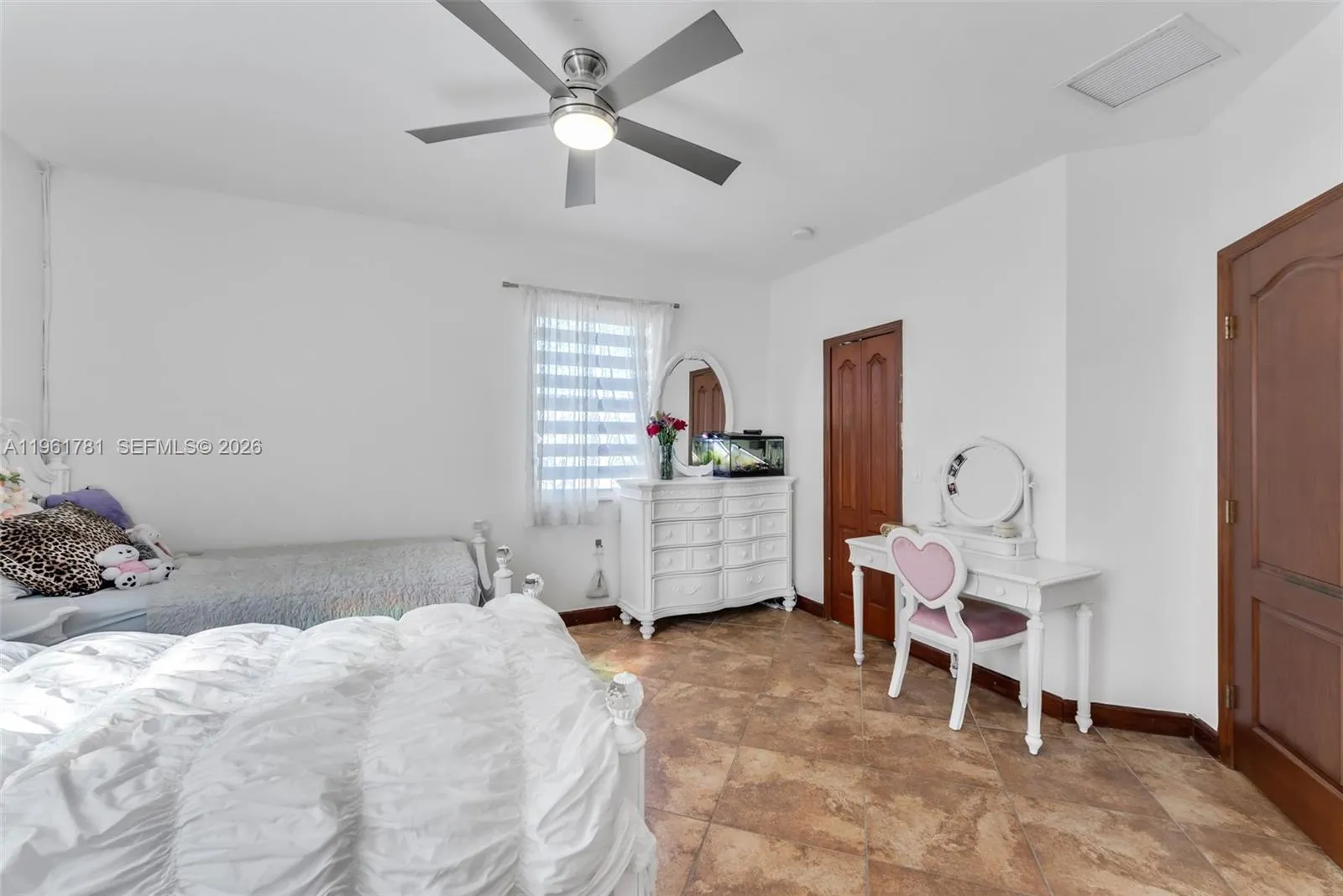 18091 Nw 87th Ct, Hialeah, Florida 33018, Hialeah, Florida 33018, 4 Bedrooms Bedrooms, 11 Rooms Rooms,4 BathroomsBathrooms,Residential,For Sale,18091 Nw 87th Ct, Hialeah, Florida 33018,A11961781