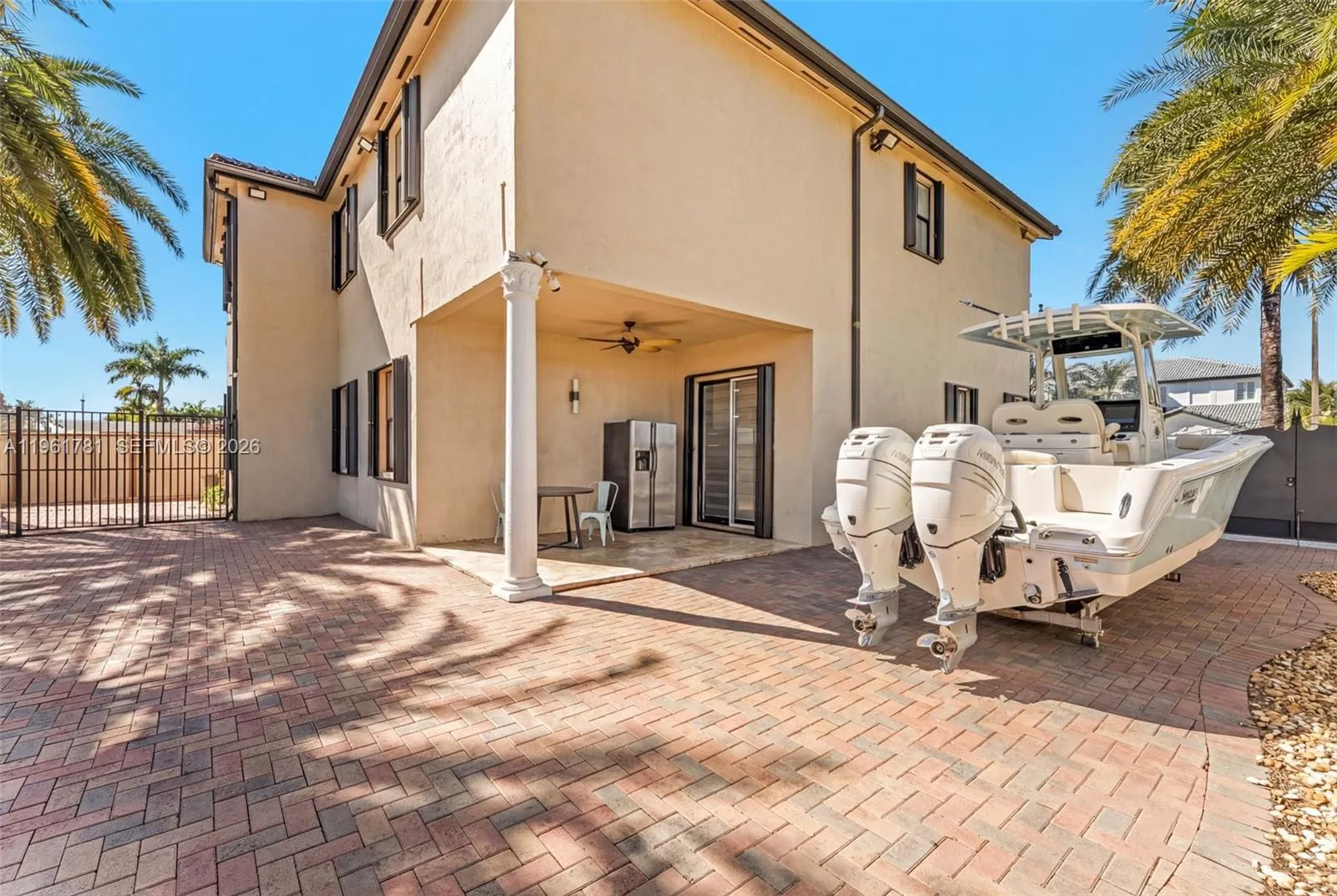 Room for RV/Boat Parking