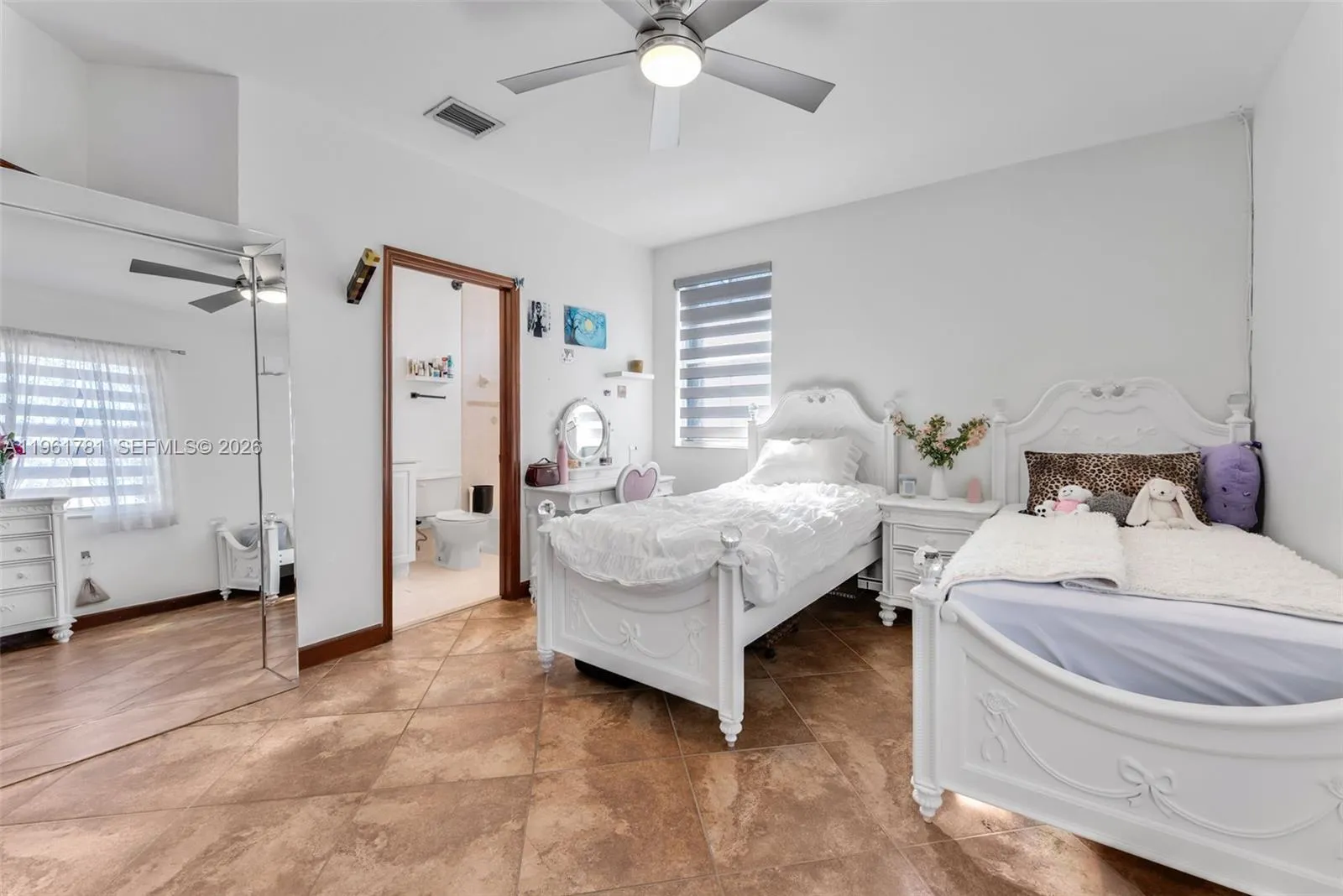 18091 Nw 87th Ct, Hialeah, Florida 33018, Hialeah, Florida 33018, 4 Bedrooms Bedrooms, 11 Rooms Rooms,4 BathroomsBathrooms,Residential,For Sale,18091 Nw 87th Ct, Hialeah, Florida 33018,A11961781