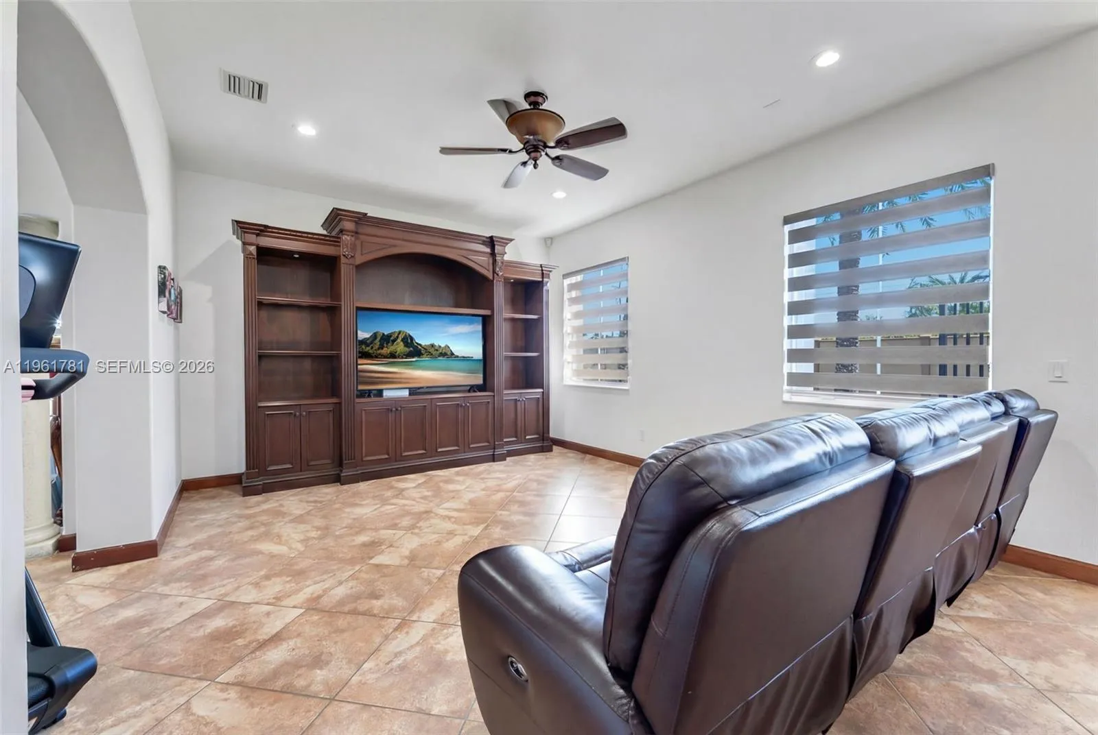 18091 Nw 87th Ct, Hialeah, Florida 33018, Hialeah, Florida 33018, 4 Bedrooms Bedrooms, 11 Rooms Rooms,4 BathroomsBathrooms,Residential,For Sale,18091 Nw 87th Ct, Hialeah, Florida 33018,A11961781