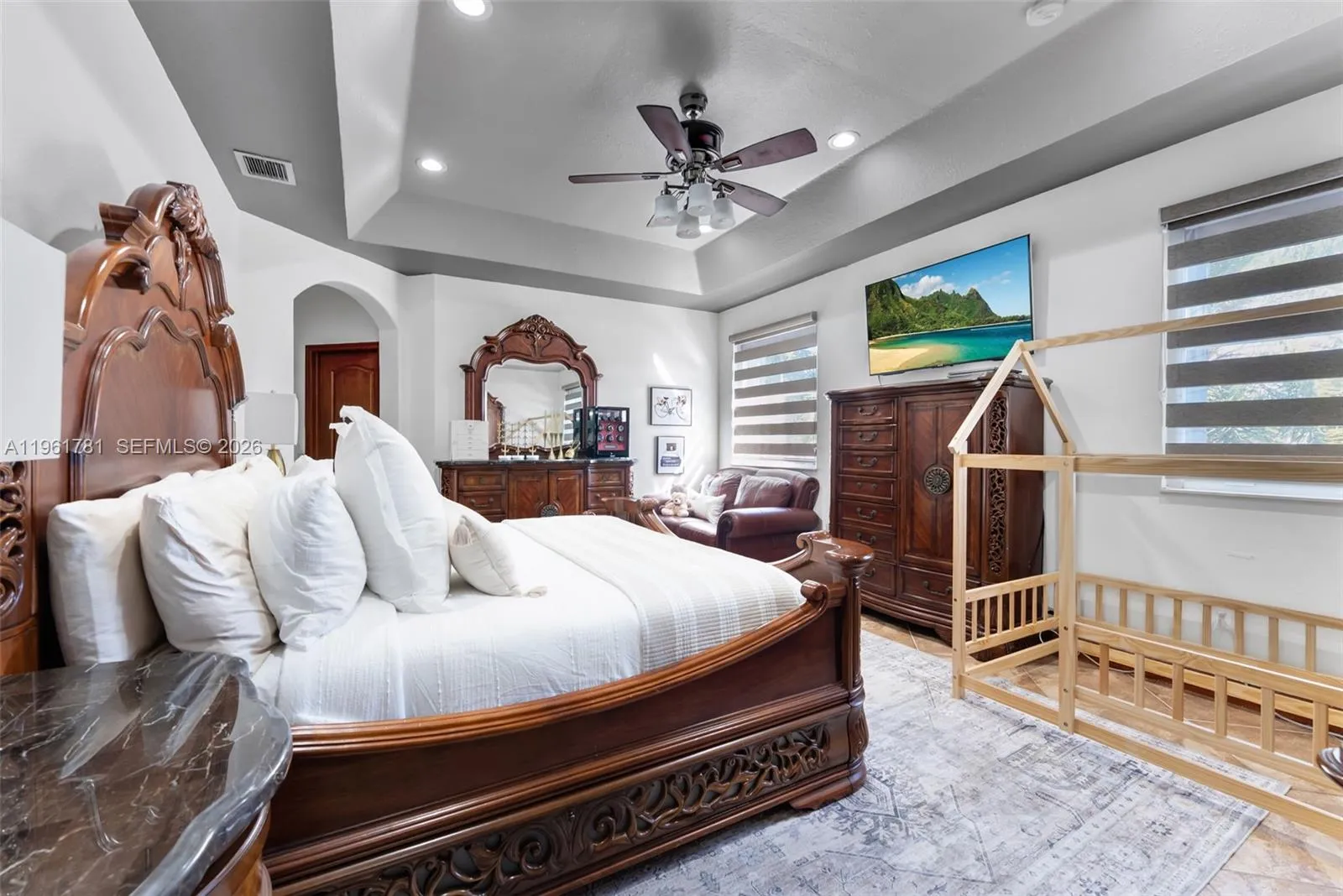 18091 Nw 87th Ct, Hialeah, Florida 33018, Hialeah, Florida 33018, 4 Bedrooms Bedrooms, 11 Rooms Rooms,4 BathroomsBathrooms,Residential,For Sale,18091 Nw 87th Ct, Hialeah, Florida 33018,A11961781