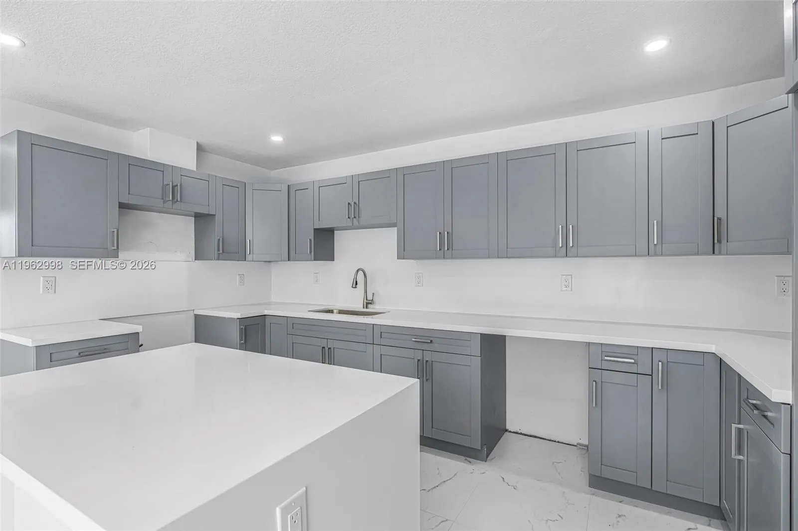 2901 Sw 92nd Ave, Miami, Florida 33165, Miami, Florida 33165, 5 Bedrooms Bedrooms, ,3 BathroomsBathrooms,Residential,For Sale,2901 Sw 92nd Ave, Miami, Florida 33165,A11962998