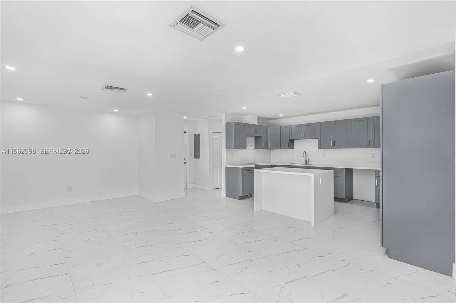 2901 Sw 92nd Ave, Miami, Florida 33165, Miami, Florida 33165, 5 Bedrooms Bedrooms, ,3 BathroomsBathrooms,Residential,For Sale,2901 Sw 92nd Ave, Miami, Florida 33165,A11962998