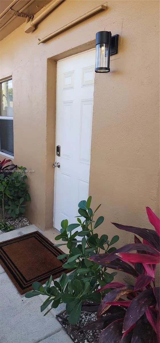 1025 Nw 3rd Ave 1, Fort Lauderdale, Florida 33311, Fort Lauderdale, Florida 33311, 2 Bedrooms Bedrooms, ,1 BathroomBathrooms,Residential Lease,For Rent,1025 Nw 3rd Ave 1, Fort Lauderdale, Florida 33311,A11962946
