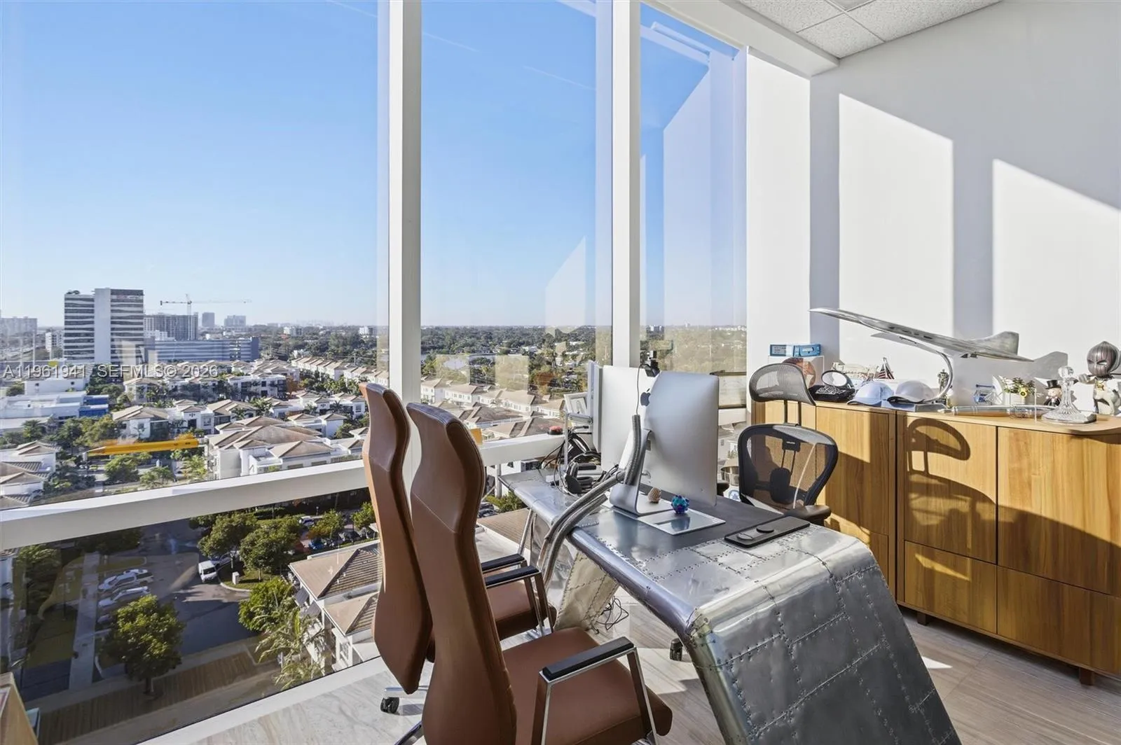 20200 W Dixie Hwy #1005b 1006, Miami, Florida 3318, Miami, Florida 33180, ,Commercial Lease,For Rent,20200 W Dixie Hwy #1005b 1006, Miami, Florida 3318,A11961941