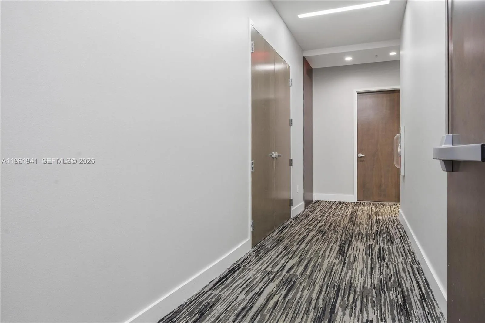 20200 W Dixie Hwy #1005b 1006, Miami, Florida 3318, Miami, Florida 33180, ,Commercial Lease,For Rent,20200 W Dixie Hwy #1005b 1006, Miami, Florida 3318,A11961941