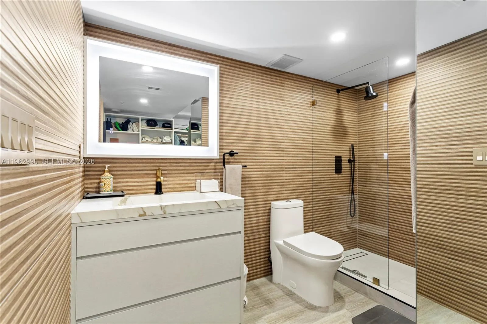 1688 West Ave Ph-04, Miami Beach, Florida 33139, Miami Beach, Florida 33139, 1 Bedroom Bedrooms, ,2 BathroomsBathrooms,Residential,For Sale,1688 West Ave Ph-04, Miami Beach, Florida 33139,A11962990