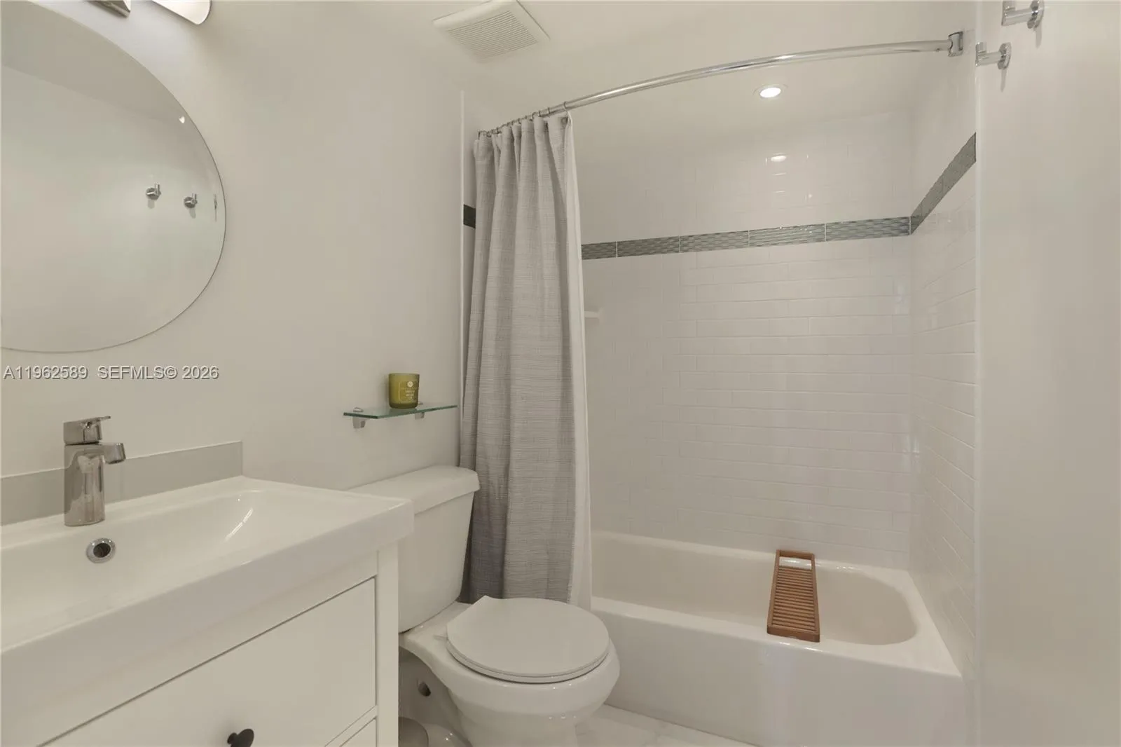 1345 Lincoln Rd 1003, Miami Beach, Florida 33139, Miami Beach, Florida 33139, 2 Bedrooms Bedrooms, ,2 BathroomsBathrooms,Residential,For Sale,1345 Lincoln Rd 1003, Miami Beach, Florida 33139,A11962589