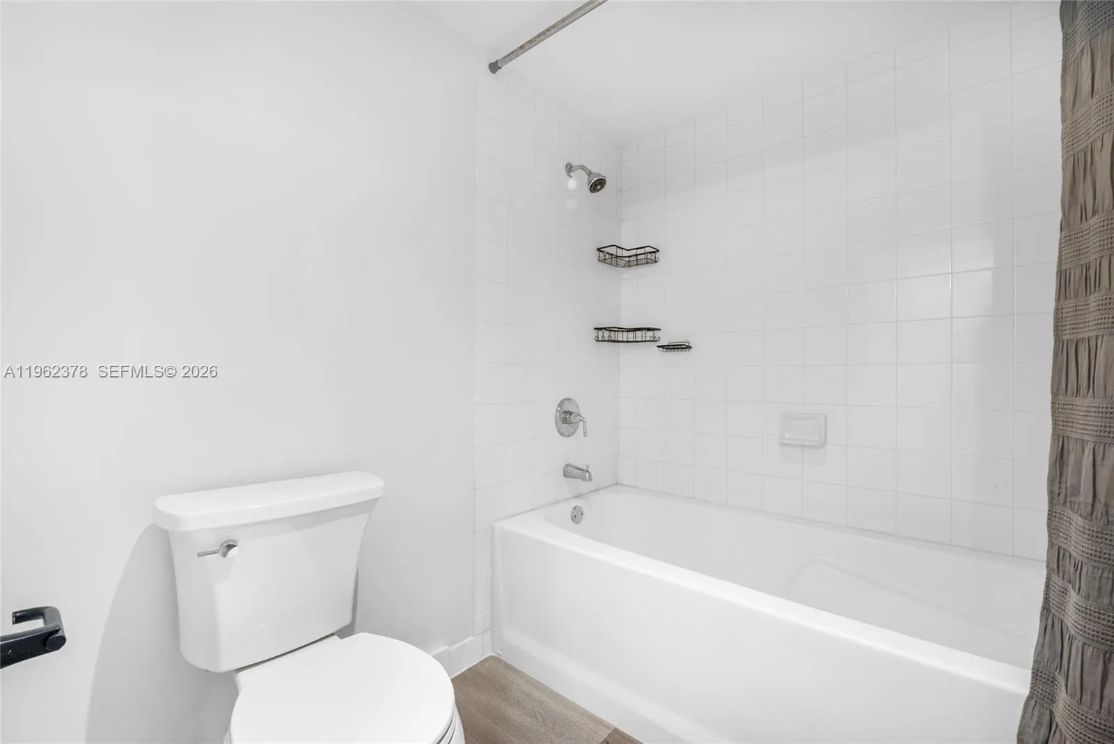 7270 Sw 88th St B303, Miami, Florida 33156, Miami, Florida 33156, 2 Bedrooms Bedrooms, ,2 BathroomsBathrooms,Residential,For Sale,7270 Sw 88th St B303, Miami, Florida 33156,A11962378