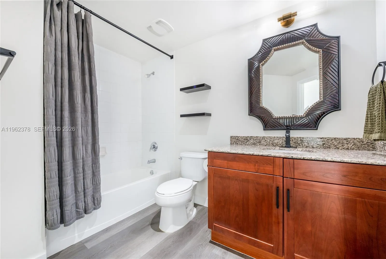 7270 Sw 88th St B303, Miami, Florida 33156, Miami, Florida 33156, 2 Bedrooms Bedrooms, ,2 BathroomsBathrooms,Residential,For Sale,7270 Sw 88th St B303, Miami, Florida 33156,A11962378