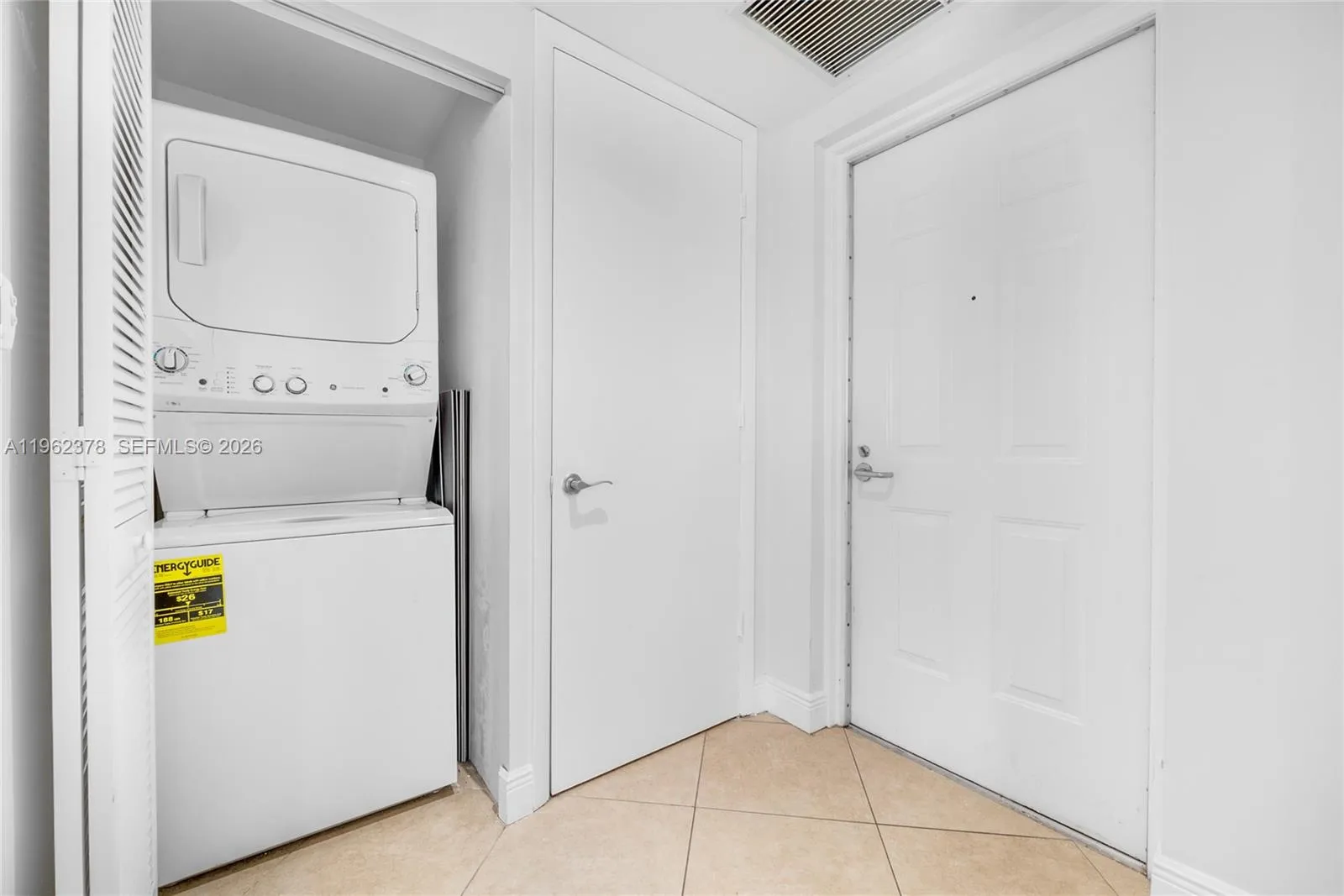 7270 Sw 88th St B303, Miami, Florida 33156, Miami, Florida 33156, 2 Bedrooms Bedrooms, ,2 BathroomsBathrooms,Residential,For Sale,7270 Sw 88th St B303, Miami, Florida 33156,A11962378