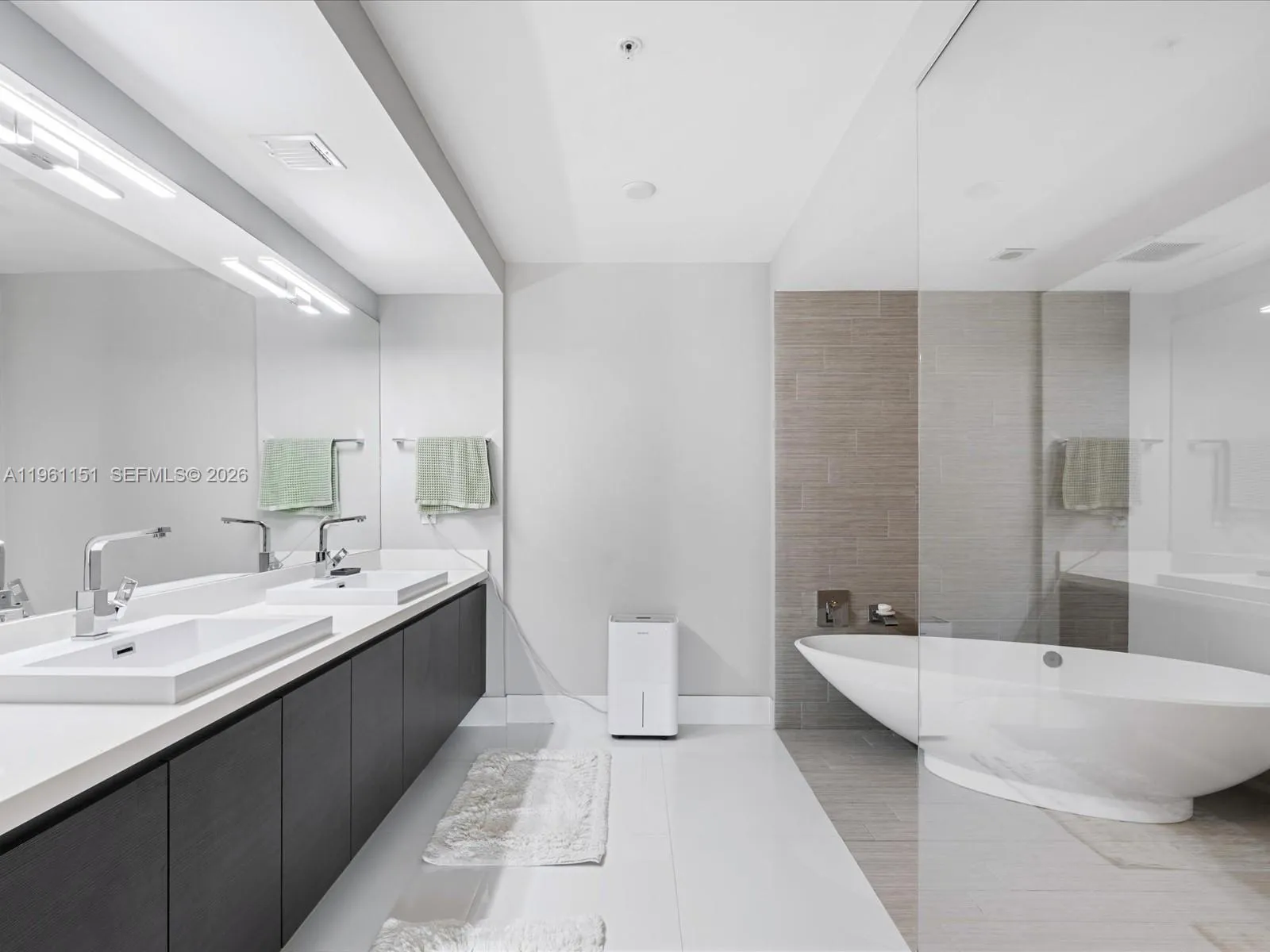 300 Sunny Isles Blvd 4-1405, Sunny Isles Beach, Fl, Sunny Isles Beach, Florida 33160, 2 Bedrooms Bedrooms, ,3 BathroomsBathrooms,Residential,For Sale,300 Sunny Isles Blvd 4-1405, Sunny Isles Beach, Fl,A11961151