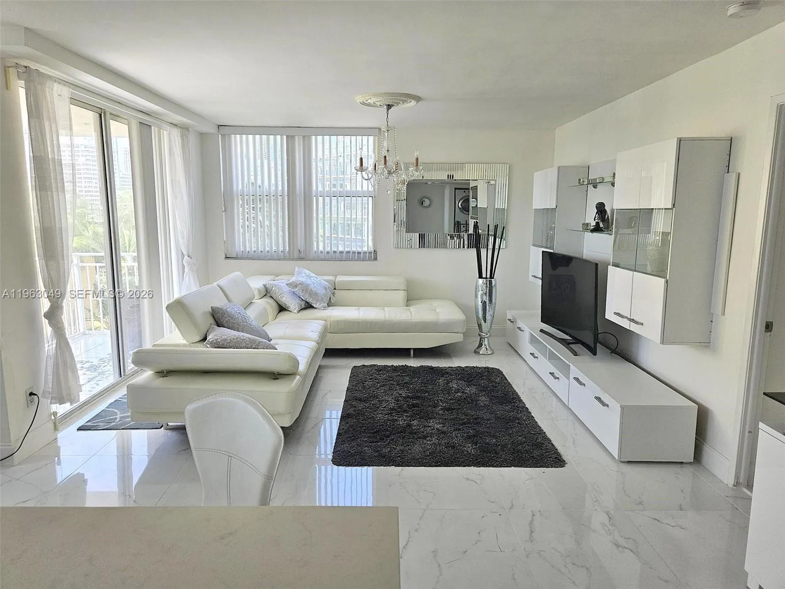 770 Claughton Island Dr 602, Miami, Florida 33131, Miami, Florida 33131, 2 Bedrooms Bedrooms, ,2 BathroomsBathrooms,Residential Lease,For Rent,770 Claughton Island Dr 602, Miami, Florida 33131,A11963049