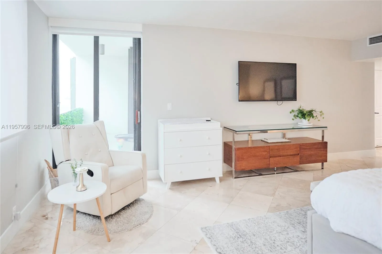 520 Brickell Key Dr A1904, Miami, Florida 33131, Miami, Florida 33131, 2 Bedrooms Bedrooms, ,2 BathroomsBathrooms,Residential,For Sale,520 Brickell Key Dr A1904, Miami, Florida 33131,A11957996