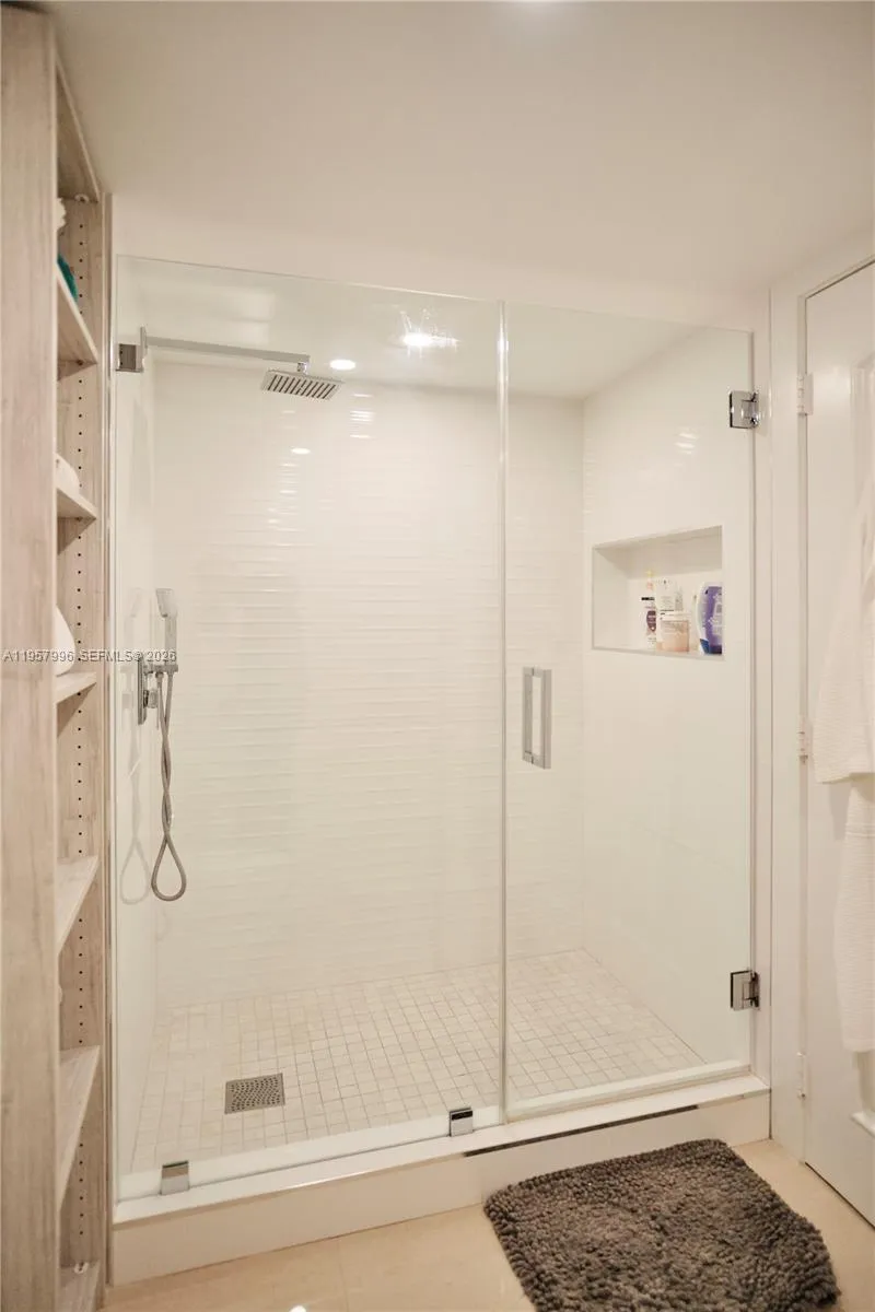 520 Brickell Key Dr A1904, Miami, Florida 33131, Miami, Florida 33131, 2 Bedrooms Bedrooms, ,2 BathroomsBathrooms,Residential,For Sale,520 Brickell Key Dr A1904, Miami, Florida 33131,A11957996