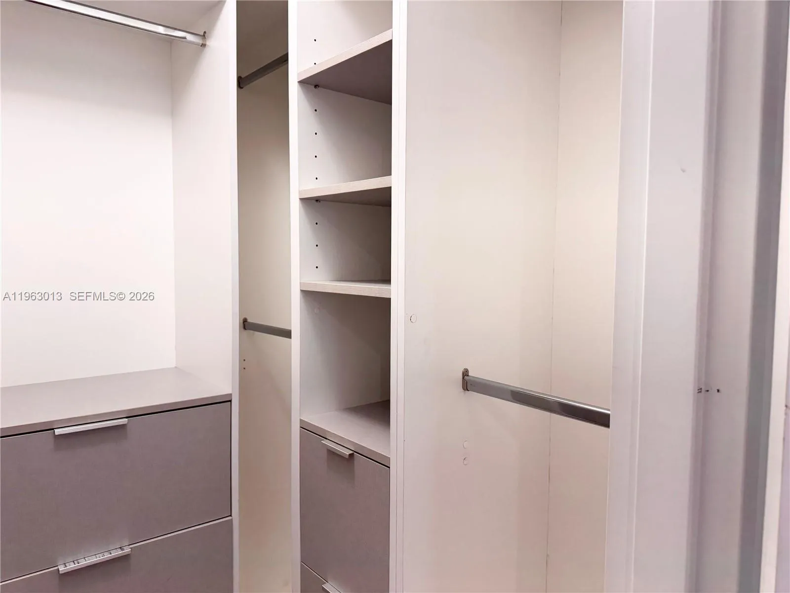 1200 West Ave 1418, Miami Beach, Florida 33139, Miami Beach, Florida 33139, 1 Bedroom Bedrooms, ,1 BathroomBathrooms,Residential,For Sale,1200 West Ave 1418, Miami Beach, Florida 33139,A11963013