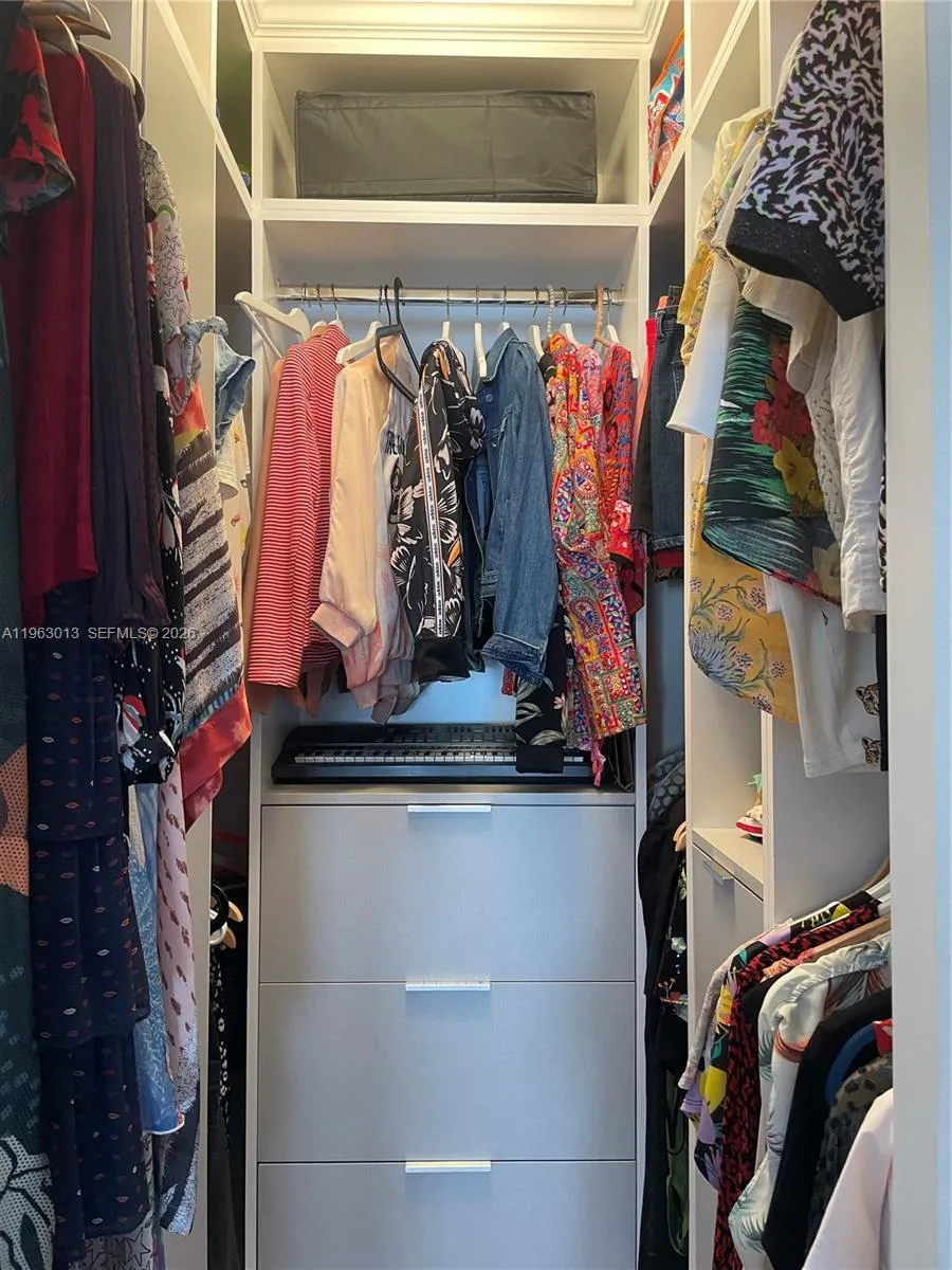 1200 West Ave 1418, Miami Beach, Florida 33139, Miami Beach, Florida 33139, 1 Bedroom Bedrooms, ,1 BathroomBathrooms,Residential,For Sale,1200 West Ave 1418, Miami Beach, Florida 33139,A11963013