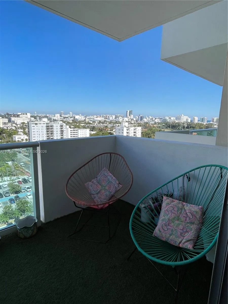 1200 West Ave 1418, Miami Beach, Florida 33139, Miami Beach, Florida 33139, 1 Bedroom Bedrooms, ,1 BathroomBathrooms,Residential,For Sale,1200 West Ave 1418, Miami Beach, Florida 33139,A11963013