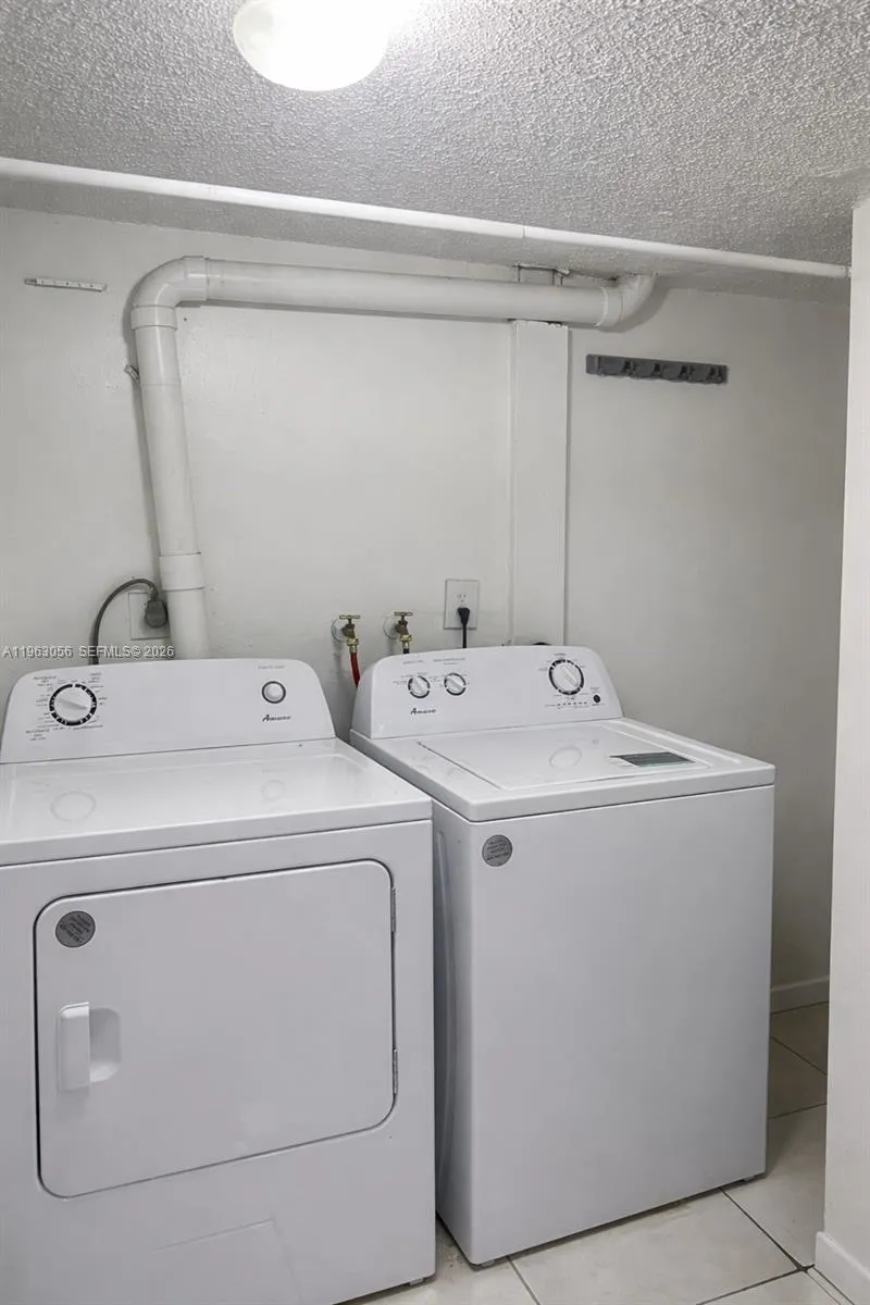 9351 Fontainebleau Blvd B312, Miami, Florida 33172, Miami, Florida 33172, 1 Bedroom Bedrooms, ,1 BathroomBathrooms,Residential Lease,For Rent,9351 Fontainebleau Blvd B312, Miami, Florida 33172,A11963056