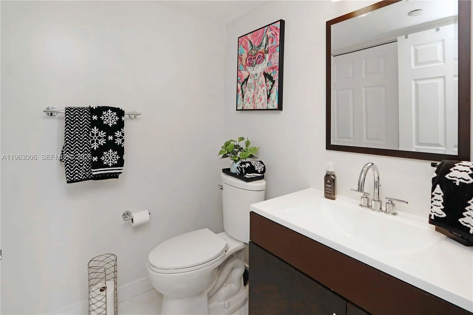Aventura, Florida 33180, 2 Bedrooms Bedrooms, ,2 BathroomsBathrooms,Residential,For Sale,A11963006