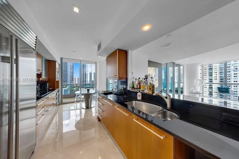 1331 Brickell Bay Dr 1602, Miami, Florida 33131, Miami, Florida 33131, 2 Bedrooms Bedrooms, ,2 BathroomsBathrooms,Residential,For Sale,1331 Brickell Bay Dr 1602, Miami, Florida 33131,A11963026
