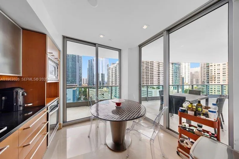 1331 Brickell Bay Dr 1602, Miami, Florida 33131, Miami, Florida 33131, 2 Bedrooms Bedrooms, ,2 BathroomsBathrooms,Residential,For Sale,1331 Brickell Bay Dr 1602, Miami, Florida 33131,A11963026