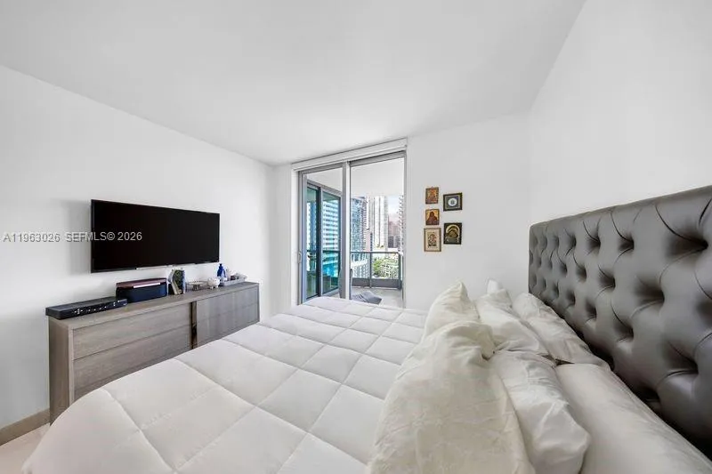 1331 Brickell Bay Dr 1602, Miami, Florida 33131, Miami, Florida 33131, 2 Bedrooms Bedrooms, ,2 BathroomsBathrooms,Residential,For Sale,1331 Brickell Bay Dr 1602, Miami, Florida 33131,A11963026