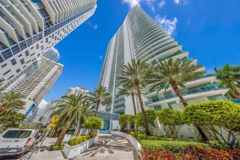 1331 Brickell Bay Dr 1602, Miami, Florida 33131, Miami, Florida 33131, 2 Bedrooms Bedrooms, ,2 BathroomsBathrooms,Residential,For Sale,1331 Brickell Bay Dr 1602, Miami, Florida 33131,A11963026