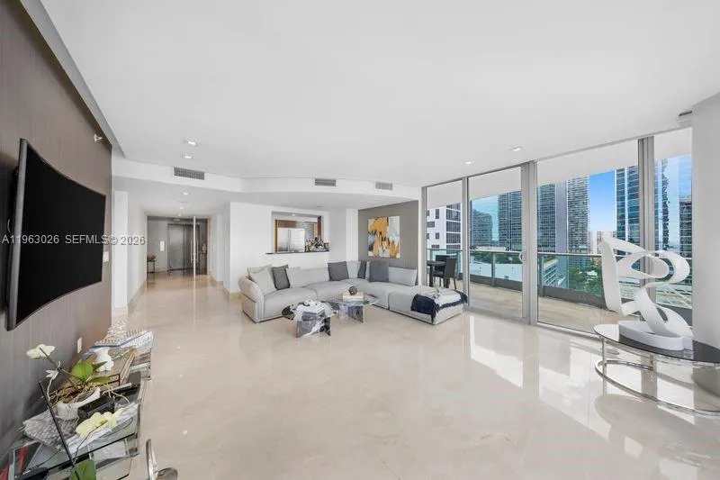 1331 Brickell Bay Dr 1602, Miami, Florida 33131, Miami, Florida 33131, 2 Bedrooms Bedrooms, ,2 BathroomsBathrooms,Residential,For Sale,1331 Brickell Bay Dr 1602, Miami, Florida 33131,A11963026