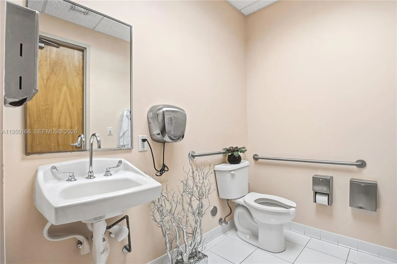 3650 Nw 82nd Ave Ph506, Doral, Florida 33166, Doral, Florida 33166, ,Commercial Lease,For Rent,3650 Nw 82nd Ave Ph506, Doral, Florida 33166,A11950166