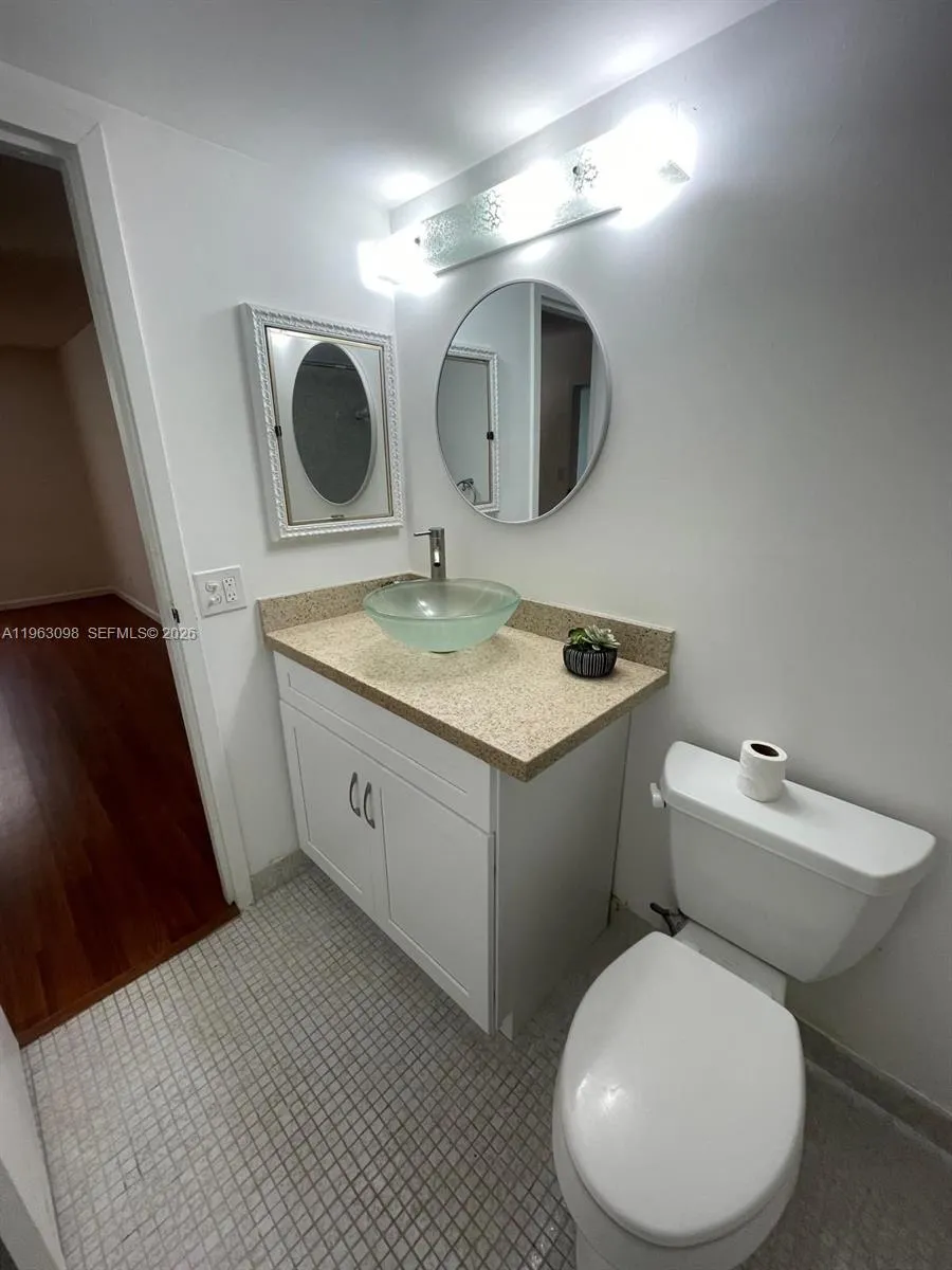 8300 Sands Point Blvd K105, Tamarac, Florida 33321, Tamarac, Florida 33321, 1 Bedroom Bedrooms, ,1 BathroomBathrooms,Residential Lease,For Rent,8300 Sands Point Blvd K105, Tamarac, Florida 33321,A11963098
