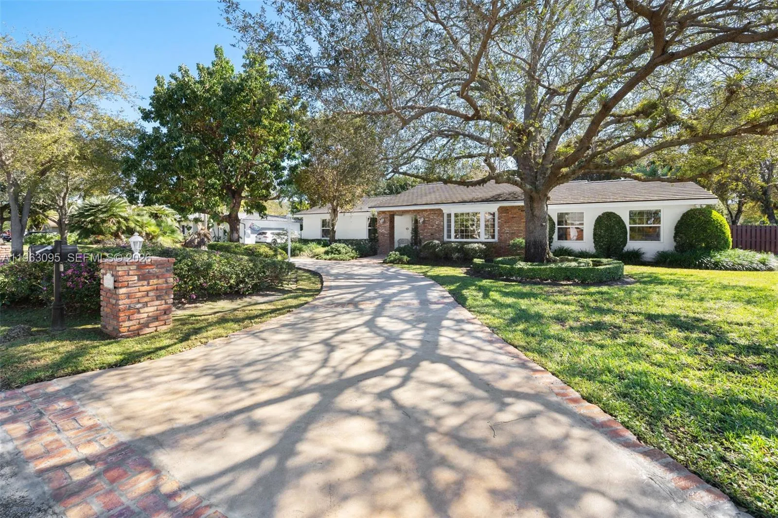 9980 Sw 128th St 9980, Miami, Florida 33176, Miami, Florida 33176, 4 Bedrooms Bedrooms, ,3 BathroomsBathrooms,Residential Lease,For Rent,9980 Sw 128th St 9980, Miami, Florida 33176,A11963095