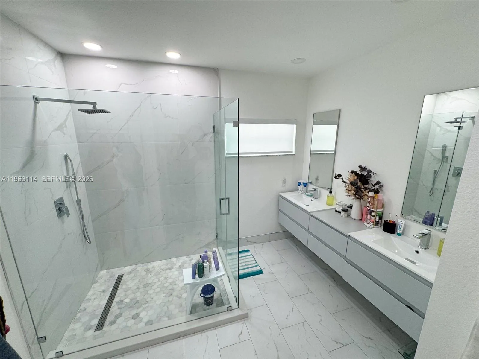 1533 Sw 154th Path, Miami, Florida 33194, Miami, Florida 33194, 3 Bedrooms Bedrooms, ,2 BathroomsBathrooms,Residential,For Sale,1533 Sw 154th Path, Miami, Florida 33194,A11963114