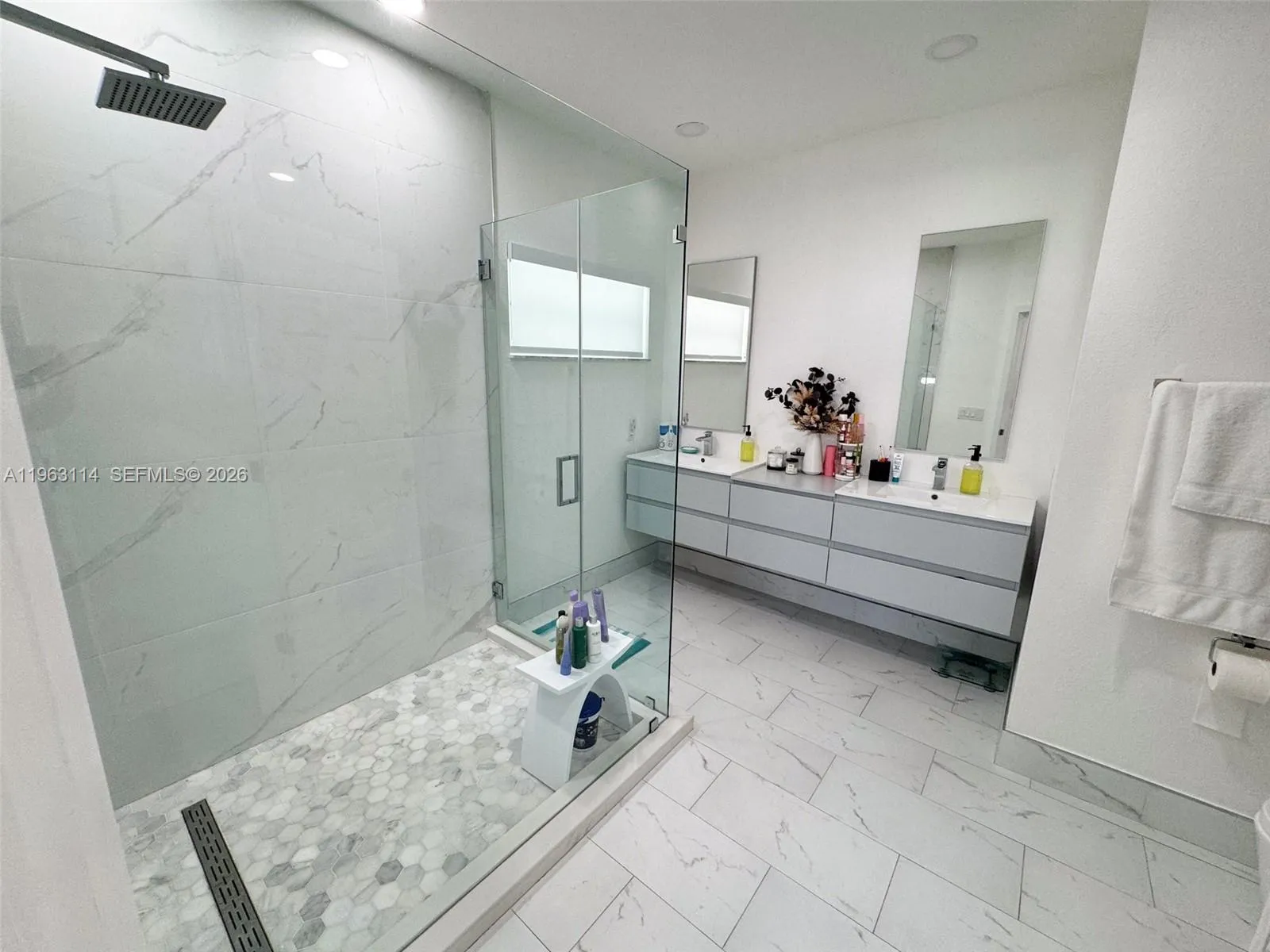 1533 Sw 154th Path, Miami, Florida 33194, Miami, Florida 33194, 3 Bedrooms Bedrooms, ,2 BathroomsBathrooms,Residential,For Sale,1533 Sw 154th Path, Miami, Florida 33194,A11963114
