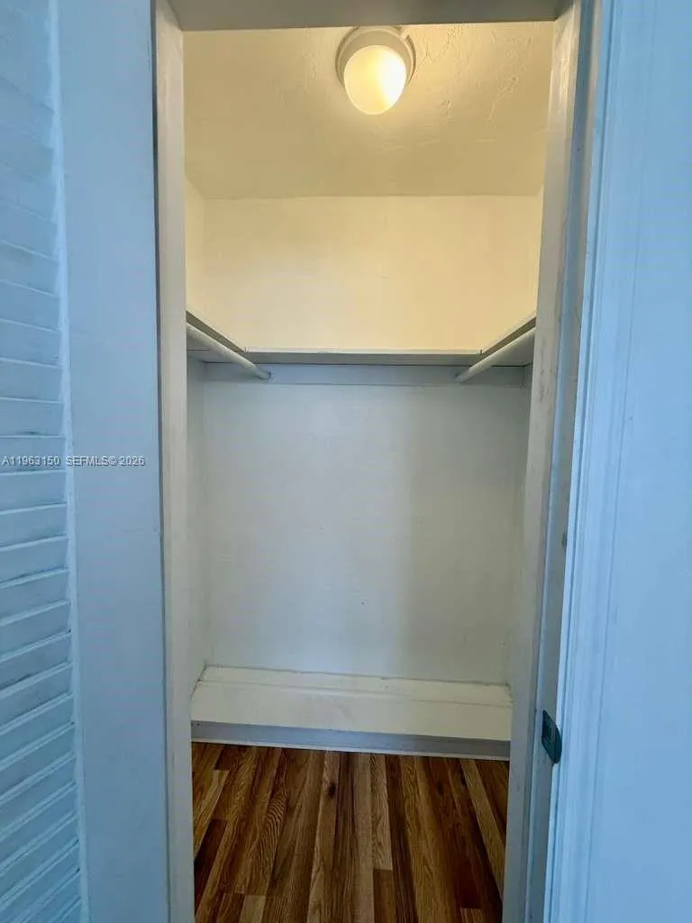 1550 Ne 191st St 211, Miami, Florida 33179, Miami, Florida 33179, 2 Bedrooms Bedrooms, ,1 BathroomBathrooms,Residential Lease,For Rent,1550 Ne 191st St 211, Miami, Florida 33179,A11963150