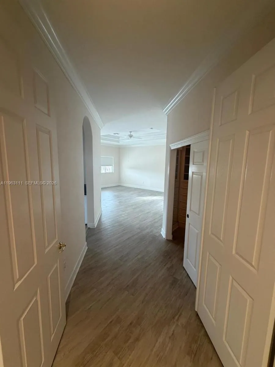 7061 Nw 113 Ct 7061, Doral, Florida 33178, Doral, Florida 33178, 5 Bedrooms Bedrooms, ,3 BathroomsBathrooms,Residential Lease,For Rent,7061 Nw 113 Ct 7061, Doral, Florida 33178,A11963111