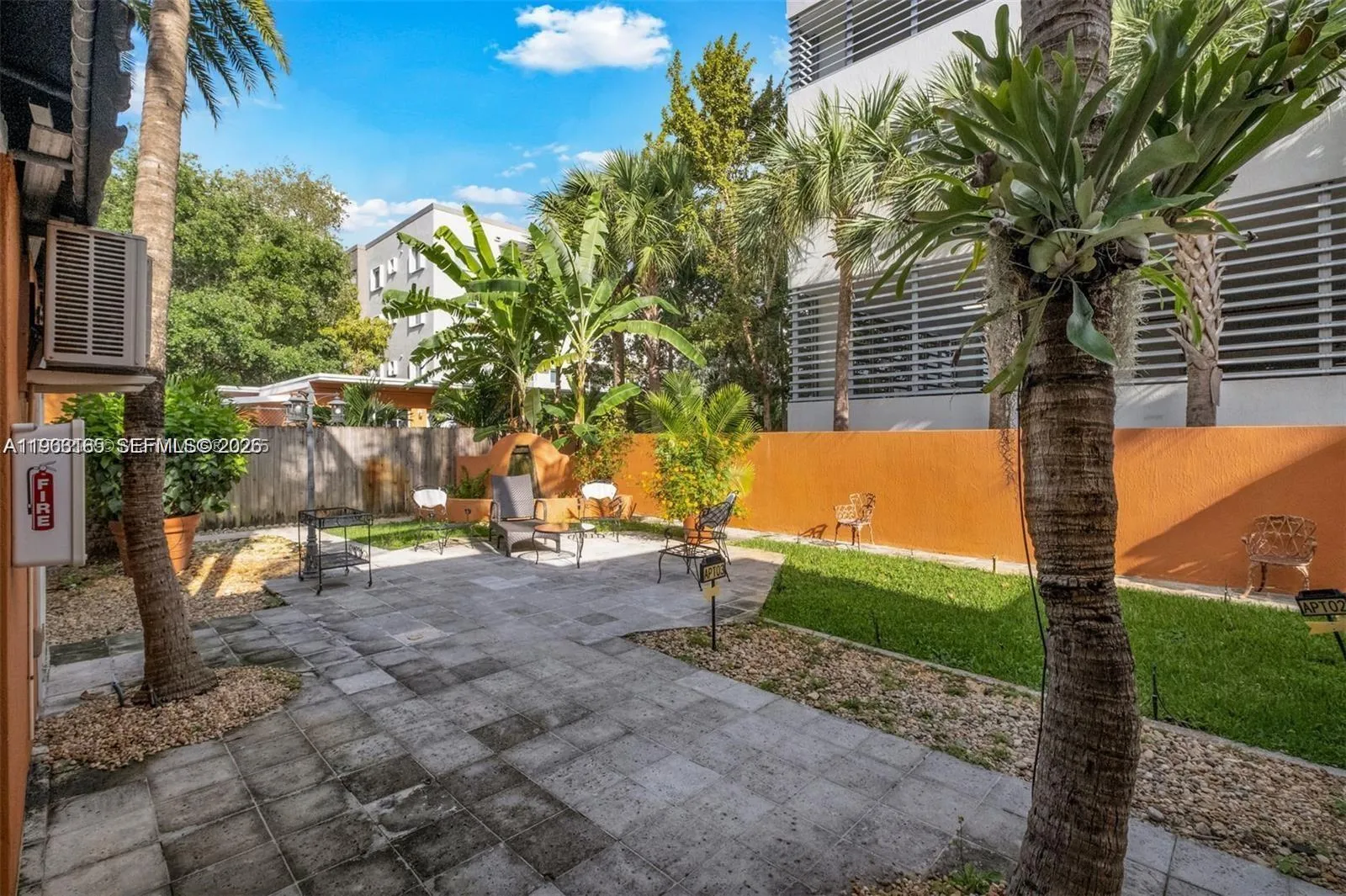 1033 Nw 6th St Cottage, Miami, Florida 33136, Miami, Florida 33136, ,1 BathroomBathrooms,Residential Lease,For Rent,1033 Nw 6th St Cottage, Miami, Florida 33136,A11963165