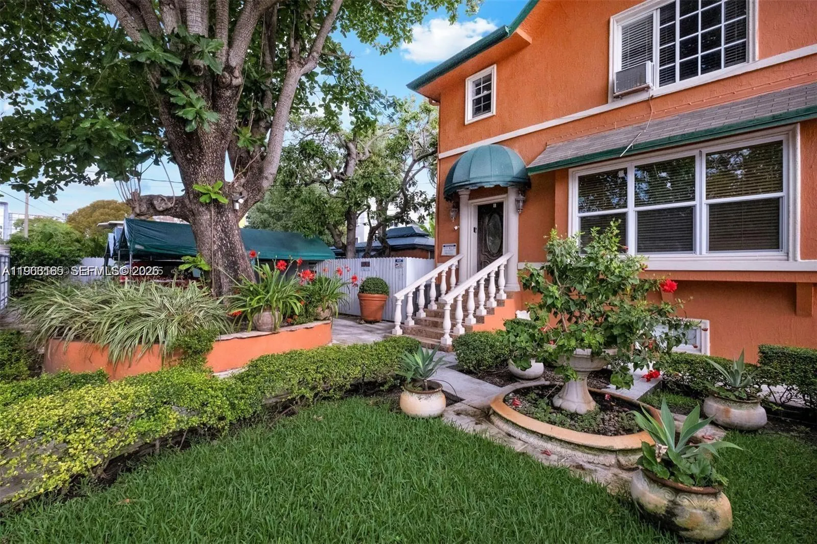 1033 Nw 6th St Cottage, Miami, Florida 33136, Miami, Florida 33136, ,1 BathroomBathrooms,Residential Lease,For Rent,1033 Nw 6th St Cottage, Miami, Florida 33136,A11963165